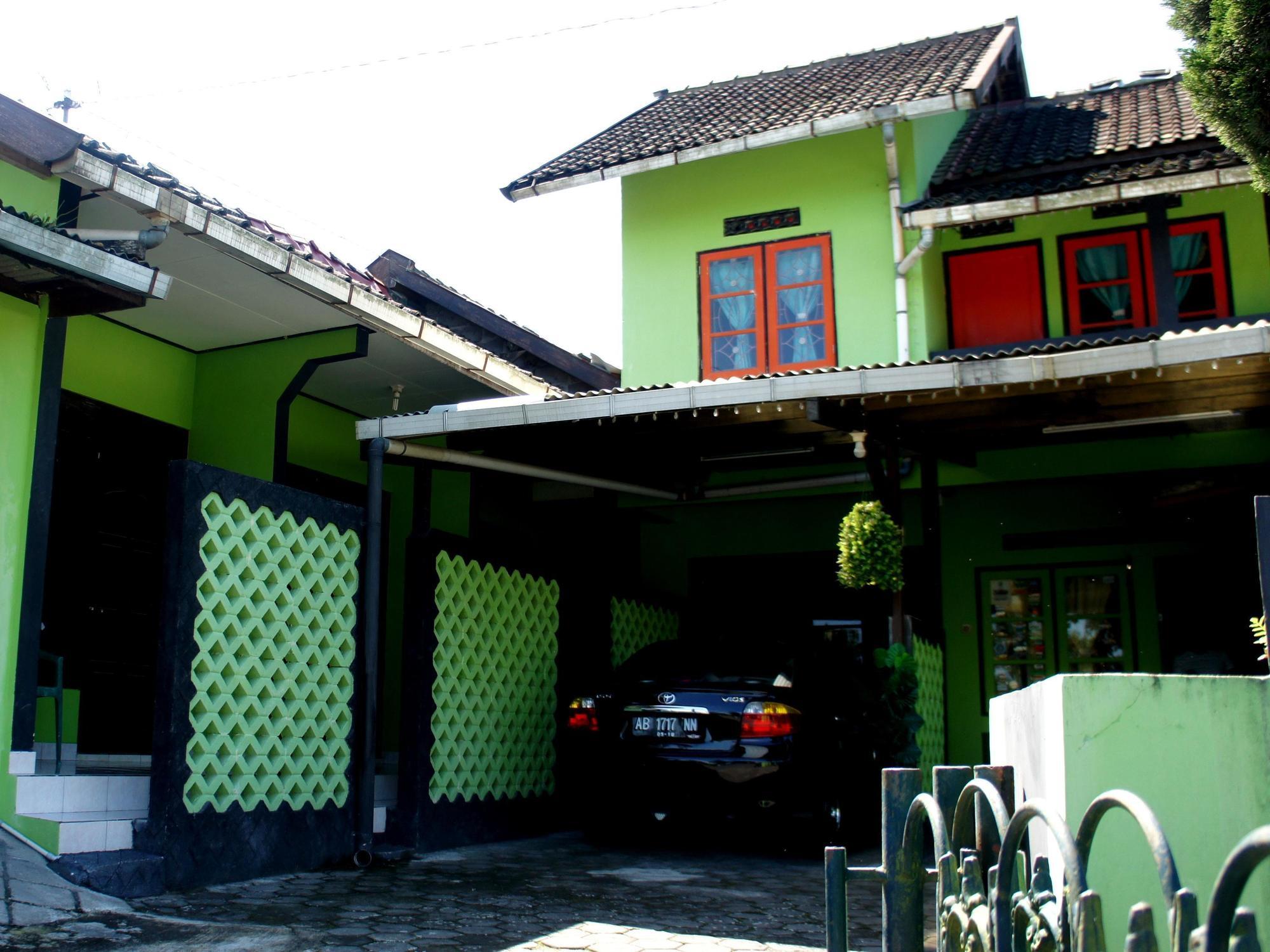 Bayu Murti Homestay Yogyakarta Extérieur photo